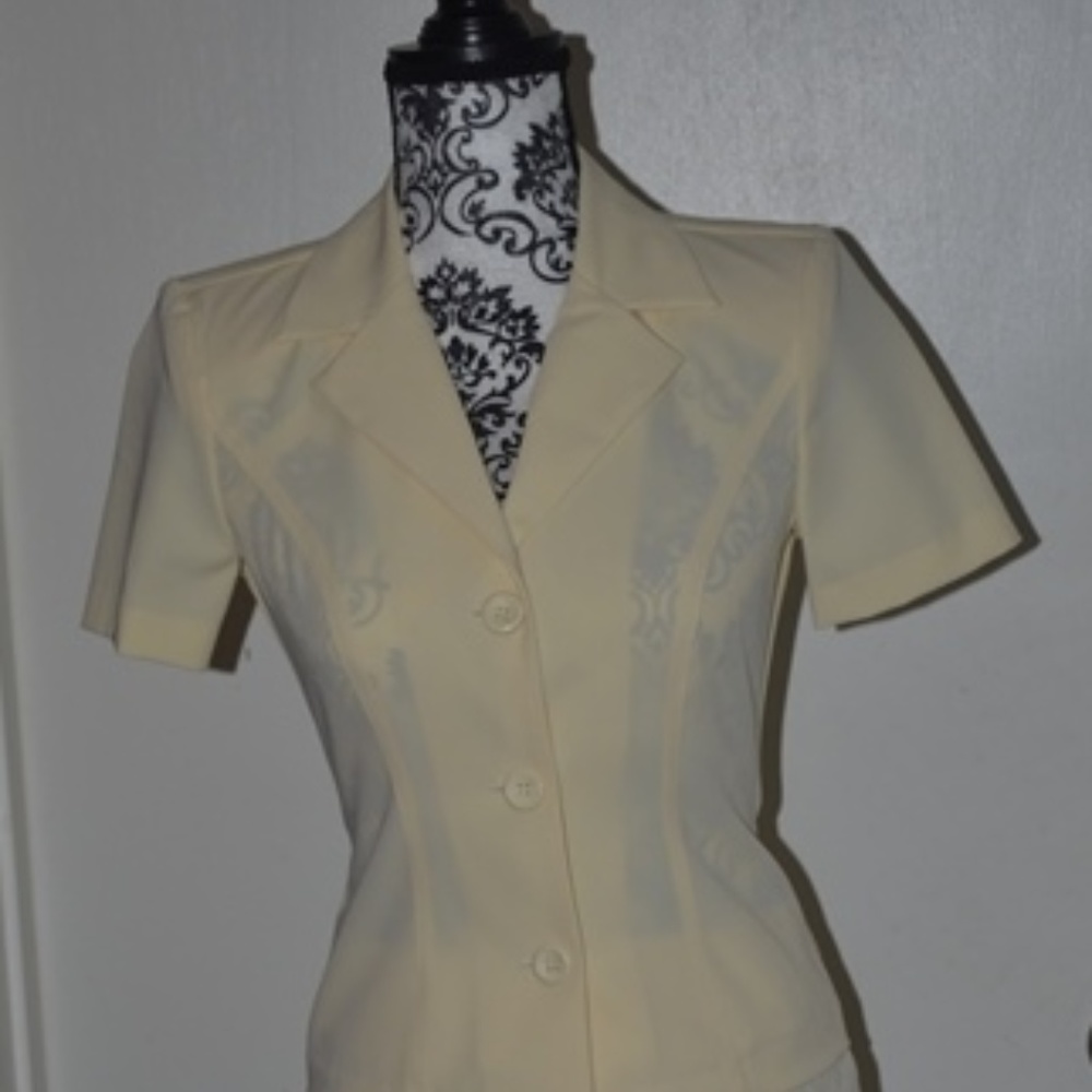 Women's Business Suit Skirt and Jacket NWOT